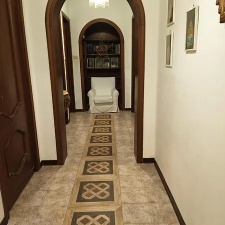 Apartment Adelia House *